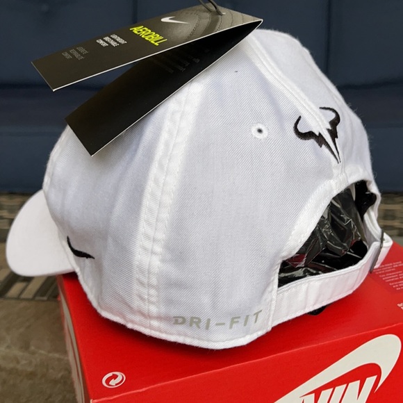 NIKE AEROBILL LIGHTWEIGHT BREATHABLE COMFORT CAP - Picture 9 of 16